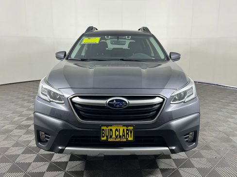 Used 2022 Subaru Outback Limited AWD/4WD image 2