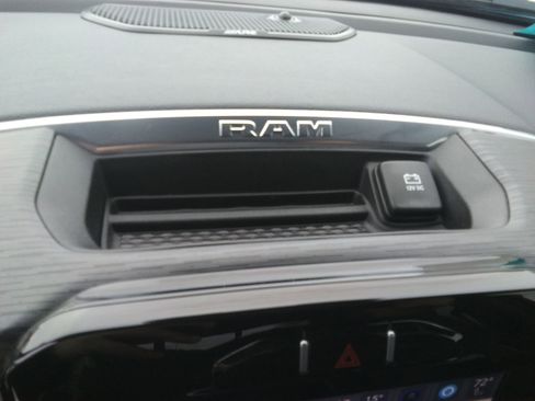 Used 2024 RAM 1500 Laramie image 19