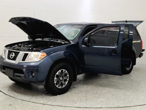 Used 2019 Nissan Frontier Desert Runner image 10