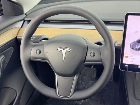 Used 2022 Tesla Model 3 Long Range image 17