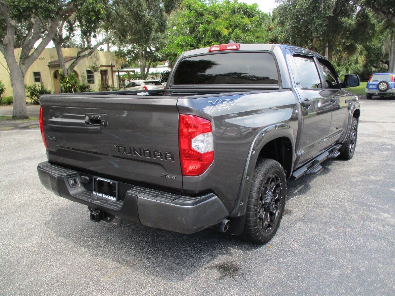 Used 2020 Toyota Tundra SR5 w/ SR5 Upgrade Package AWD/4WD image 10
