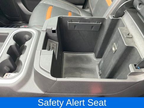 Certified 2020 GMC Sierra 1500 AT4 w/ AT4 Premium Package image 14