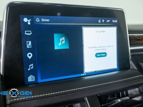 Used 2023 Chevrolet Suburban Premier AWD/4WD image 20