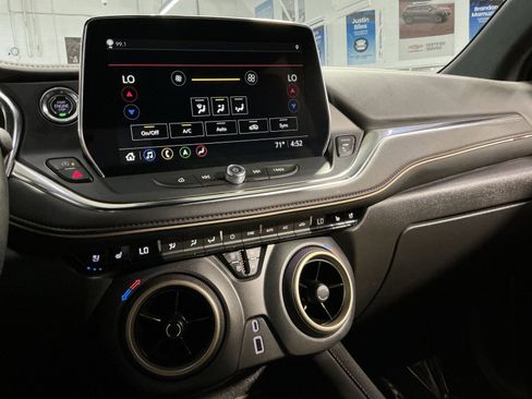 Used 2024 Chevrolet Blazer Premier w/ Enhanced Convenience Package image 29