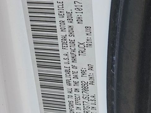 Used 2018 RAM 1500 SLT AWD/4WD image 15