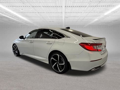 Used 2022 Honda Accord Sport image 3