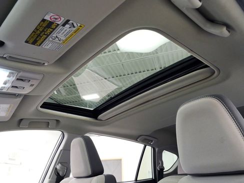 Used 2015 Toyota RAV4 XLE AWD/4WD image 31