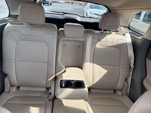 Used 2024 Lincoln Corsair AWD image 27