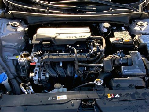 Certified 2024 Hyundai Elantra SEL image 30