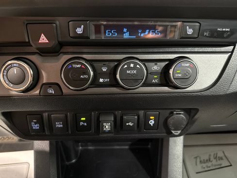 Used 2023 Toyota Tacoma TRD Sport w/ TRD Premium Sport Package AWD/4WD image 28