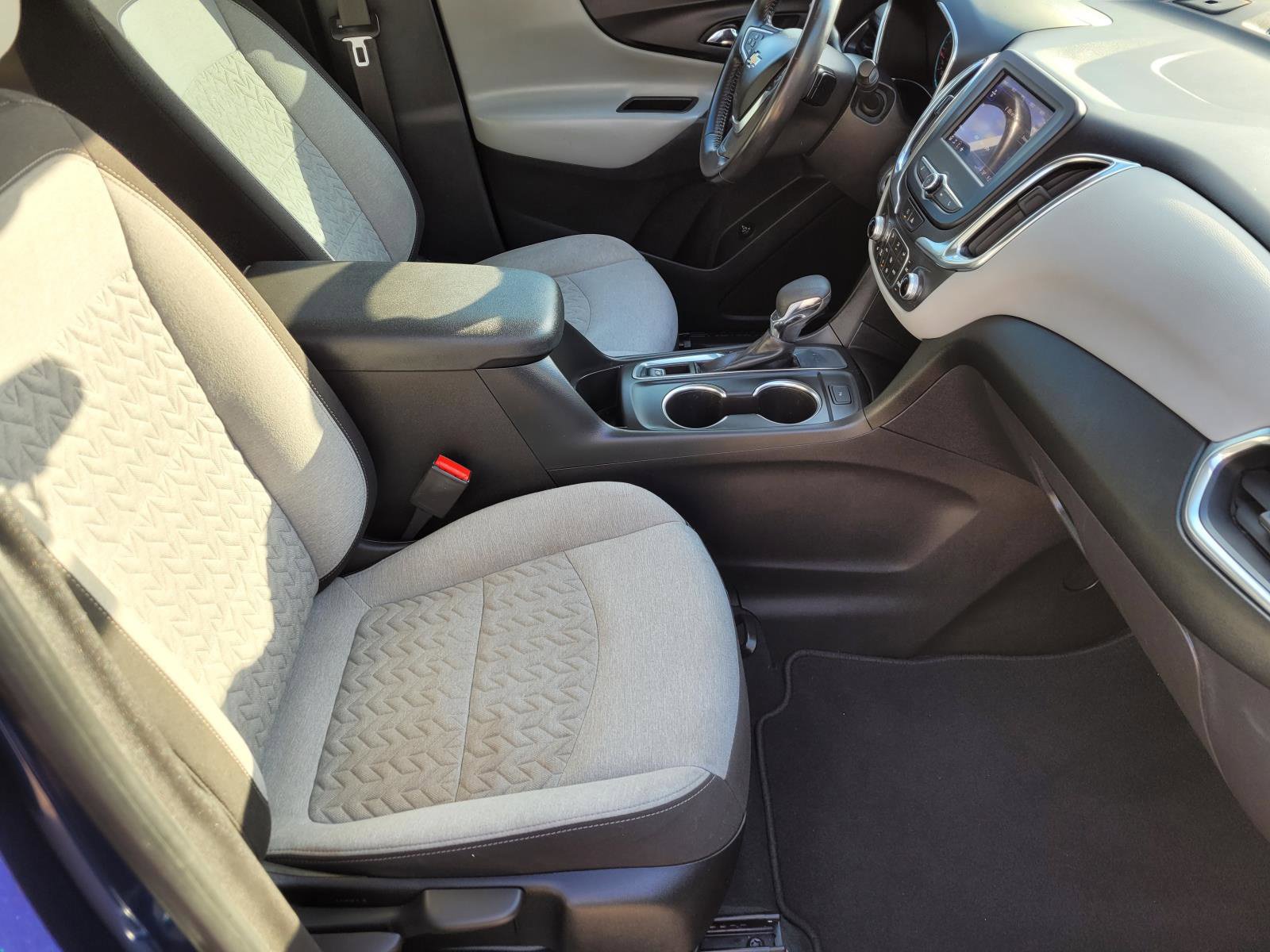 Used 2022 Chevrolet Equinox LT FWD image 11