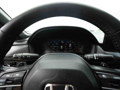 Certified 2024 Honda Accord Sport image 15