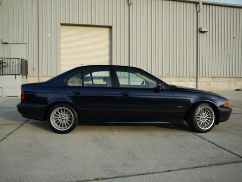 Used 1999 BMW 540i Sedan image 18