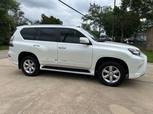 Used 2018 Lexus GX 460 w/ Navigation Package AWD/4WD image 18