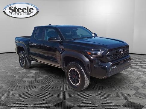 Used 2024 Toyota Tacoma TRD Off-Road image 7