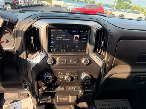 Certified 2023 Chevrolet Silverado 2500 LTZ AWD/4WD image 21
