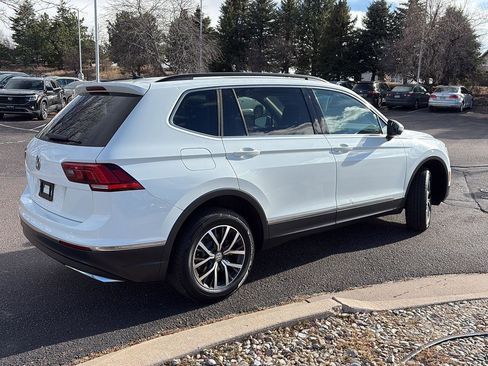 Used 2020 Volkswagen Tiguan SE image 6