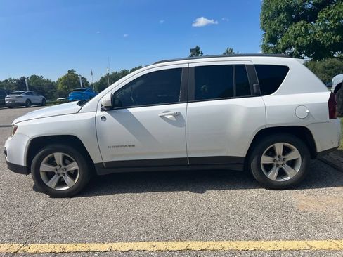 Used 2014 Jeep Compass 4WD image 7