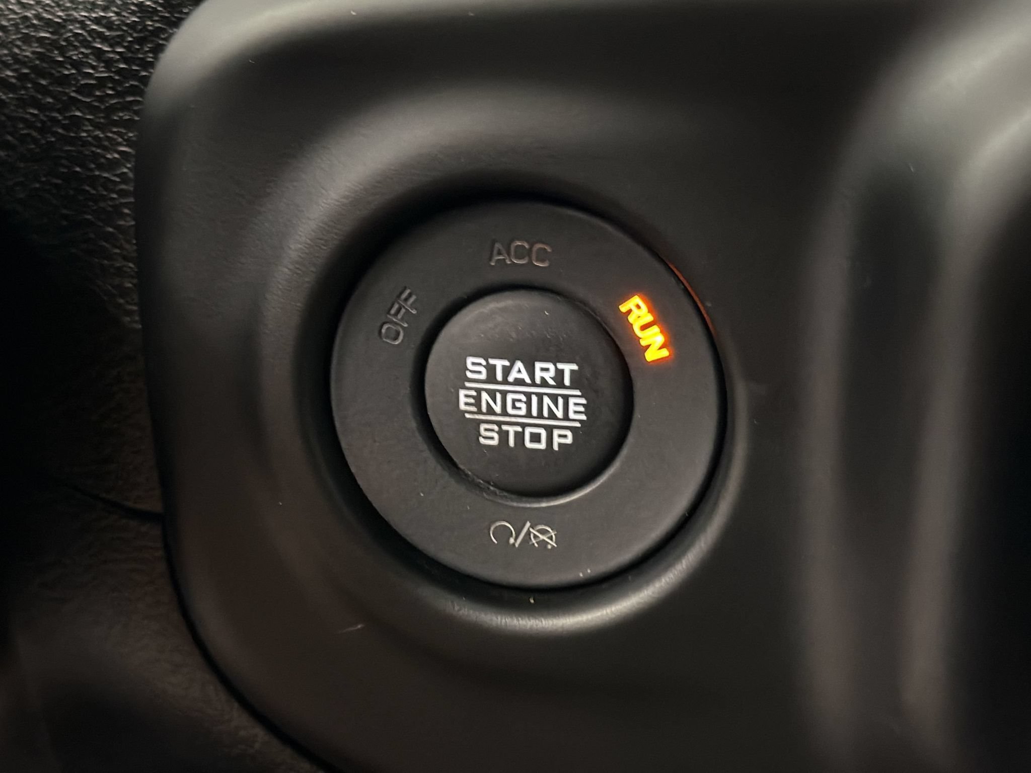 Used 2020 Jeep Gladiator Rubicon AWD/4WD image 16