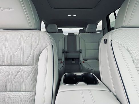 New 2026 Buick Enclave Avenir w/ Super Cruise Package image 32