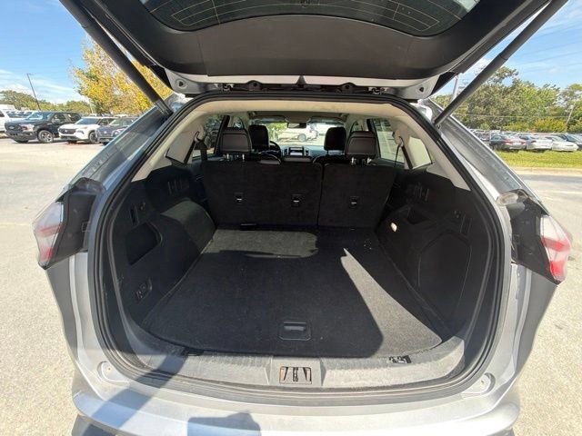 Used 2022 Ford Edge Titanium w/ Equipment Group 301A AWD/4WD image 30