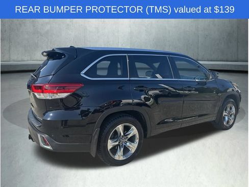 Used 2018 Toyota Highlander Limited Platinum w/ Carpet Mat Package (TMS) AWD/4WD image 7