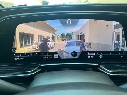 Used 2021 Cadillac Escalade Sport w/ LPO, ONYX Package AWD/4WD image 18