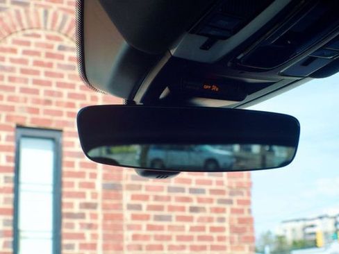 Used 2023 Porsche Cayenne MSRP$92390/AssistancePkg/Adapt image 38