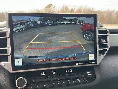 Used 2023 Toyota Tundra Limited image 33