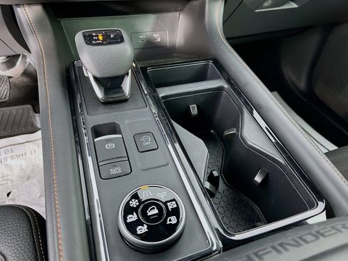 Used 2024 Nissan Pathfinder Rock Creek AWD/4WD image 23