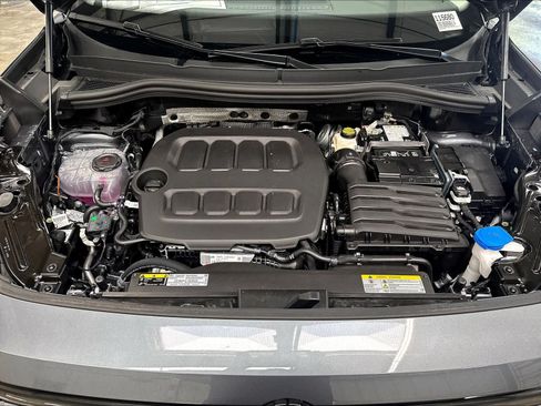 New 2026 Volkswagen Tiguan SE FWD image 12