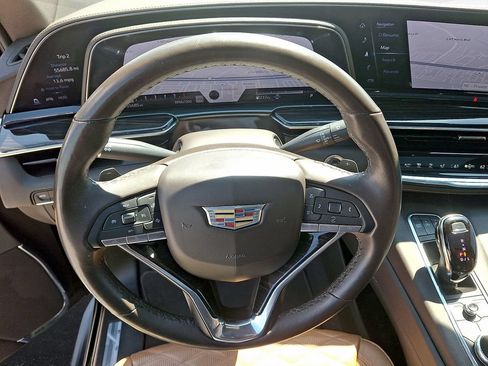 Used 2023 Cadillac Escalade Premium Luxury AWD/4WD image 22