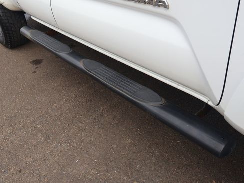 Used 2017 Toyota Tacoma TRD Sport w/ Premium & Technology Package image 36