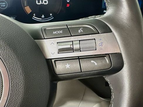 Used 2025 Hyundai Kona SEL FWD image 23