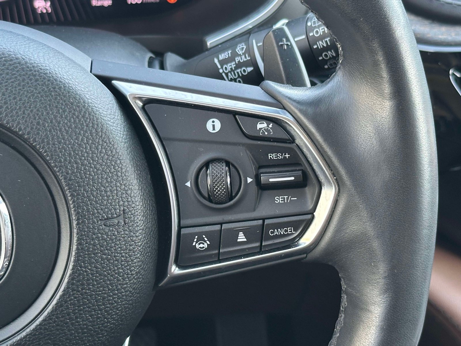 Used 2024 Acura MDX w/ Advance Package AWD/4WD image 25