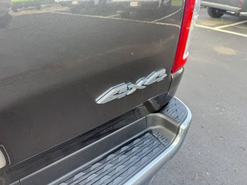 Used 2022 RAM 1500 Big Horn AWD/4WD image 44