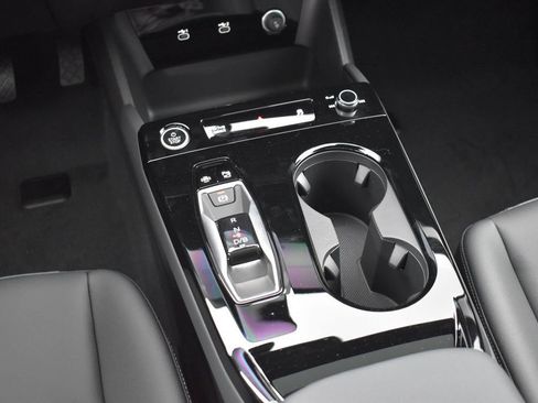 New 2027 Audi Q6 e-tron Premium AWD/4WD image 16