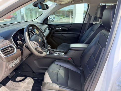 Used 2023 Chevrolet Equinox Premier FWD image 13