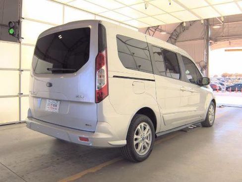 Used 2019 Ford Transit Connect XLT w/ Driver-Assist Package image 8