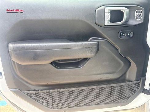 Used 2024 Jeep Wrangler Unlimited Sport AWD/4WD image 19