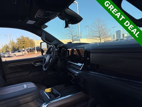 Used 2024 Chevrolet Silverado 2500 High Country w/ Technology Package image 15