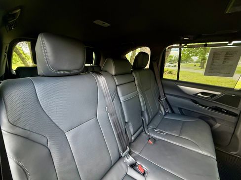 Used 2024 Lexus LX 600 F Sport AWD/4WD image 23