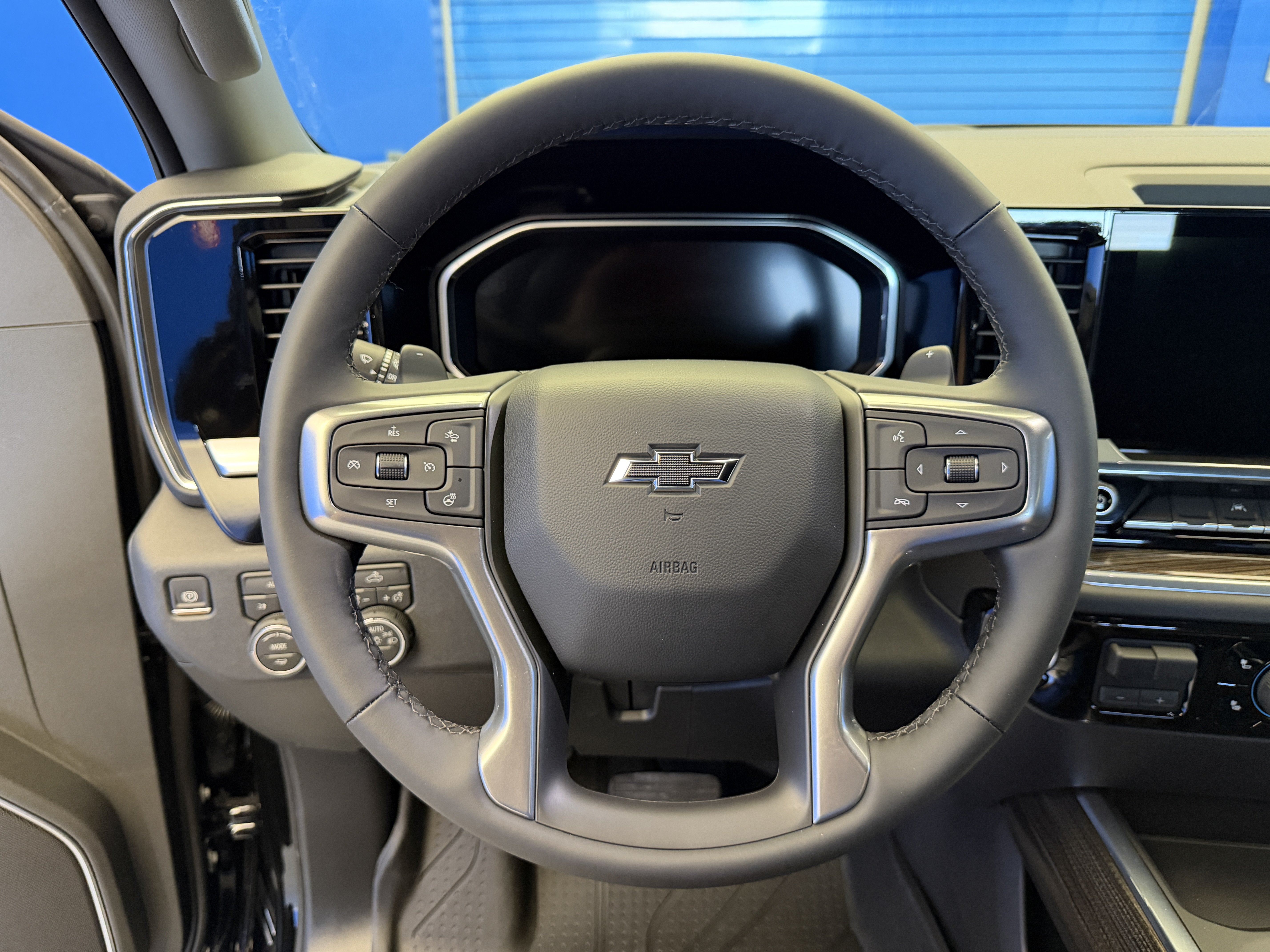New 2026 Chevrolet Silverado 1500 RST w/ Convenience Package II AWD/4WD image 16