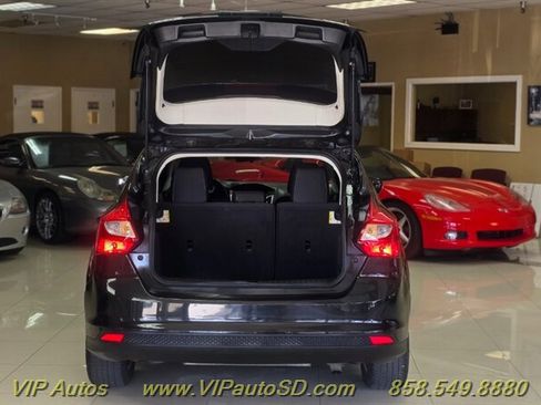Used 2014 Ford Focus SE FWD image 9