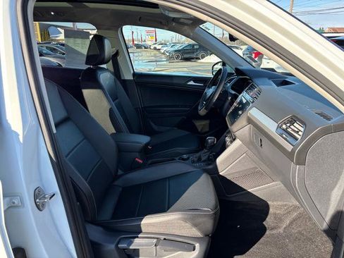 Used 2021 Volkswagen Tiguan S image 15