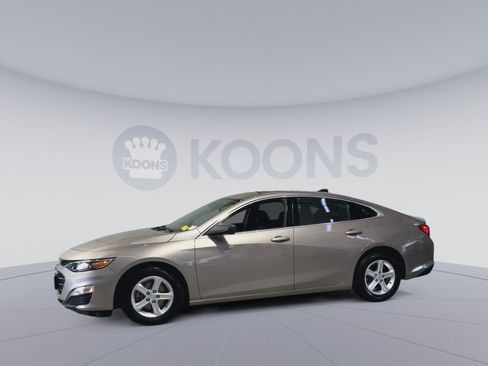 Used 2022 Chevrolet Malibu LS w/ LPO, Floor Liner Package FWD image 7