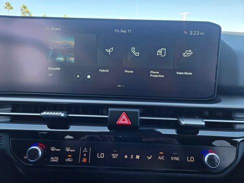 New 2027 Kia Sportage LX FWD image 13