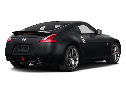 Used 2017 Nissan 370Z Coupe image 5