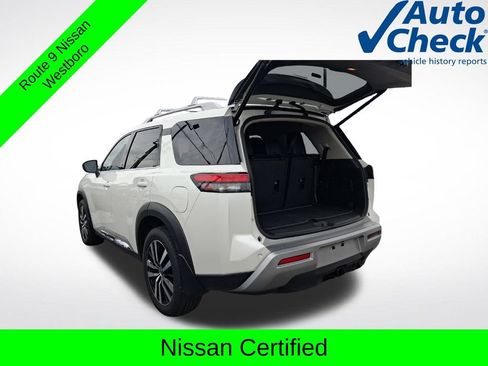 Certified 2023 Nissan Pathfinder Platinum AWD/4WD image 10