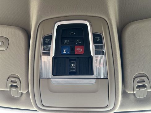 Used 2020 RAM 1500 Laramie AWD/4WD image 43